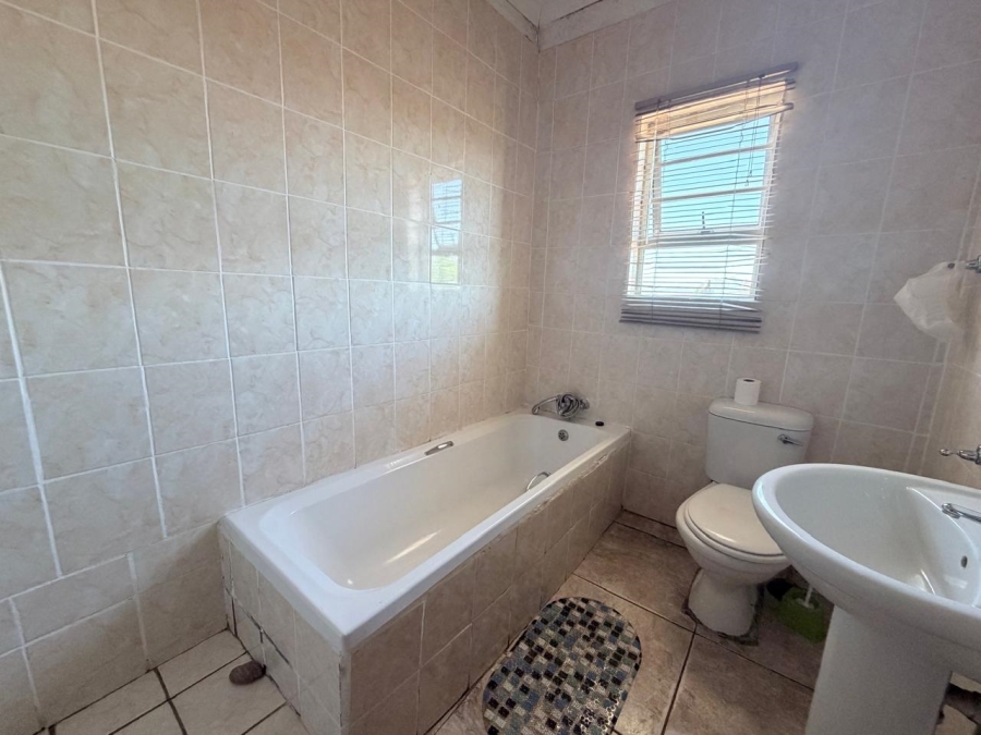 3 Bedroom Property for Sale in Madeira Park Eastern Cape